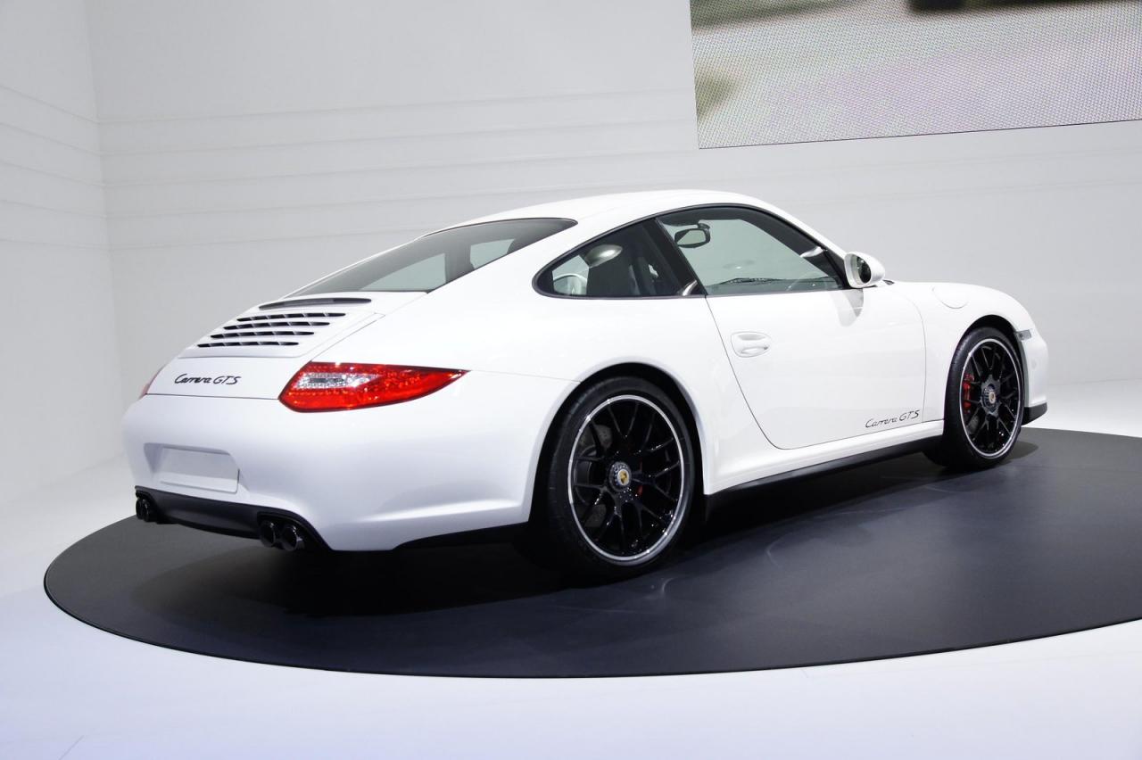 Новый Porsche Carrera GTS